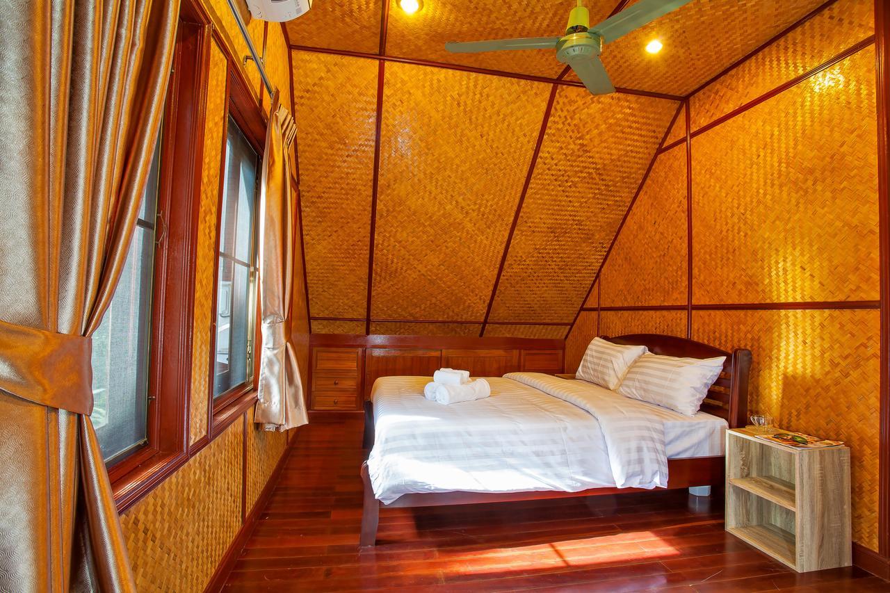 Traditional Thai Villa Nikkie In Tropical Nature, 4Br & Pool, Near Rawai Beach Nai Harn Esterno foto